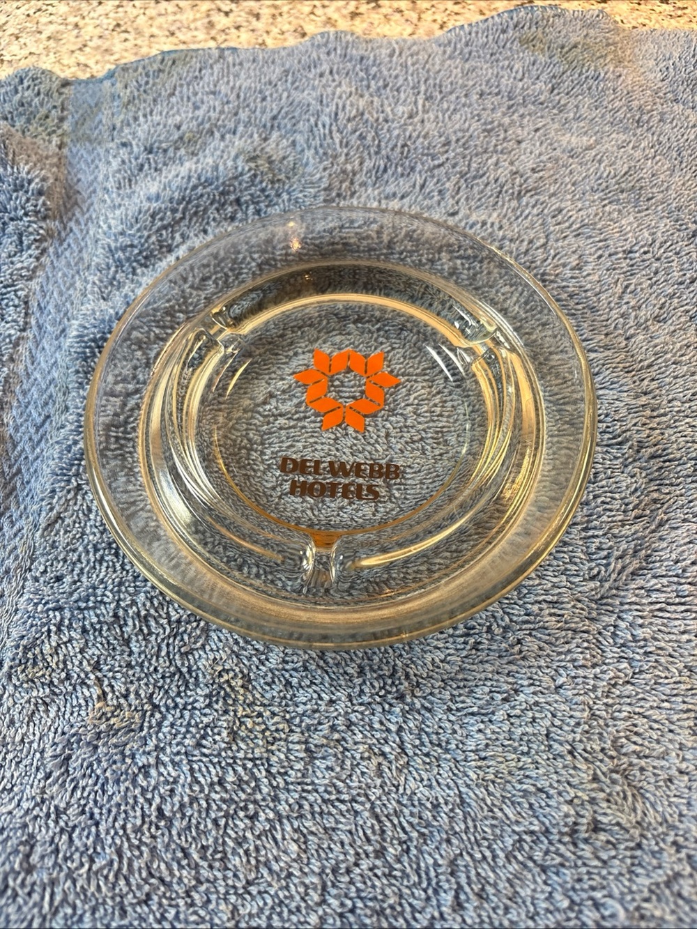 DEL WEBB HOTELS VINTAGE LOGO ASHTRAY GREAT FOR ANY COLLECTION! 3 Slot 5”